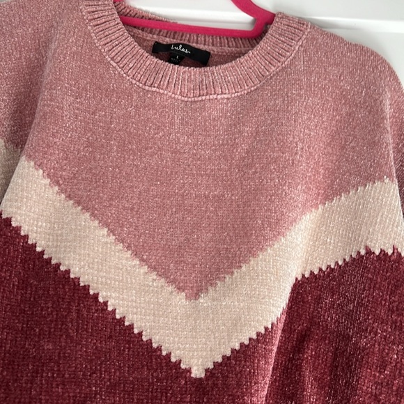 Sweater - Picture 3 of 4